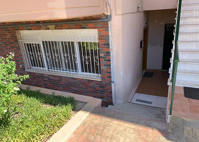 Katsos Apartment